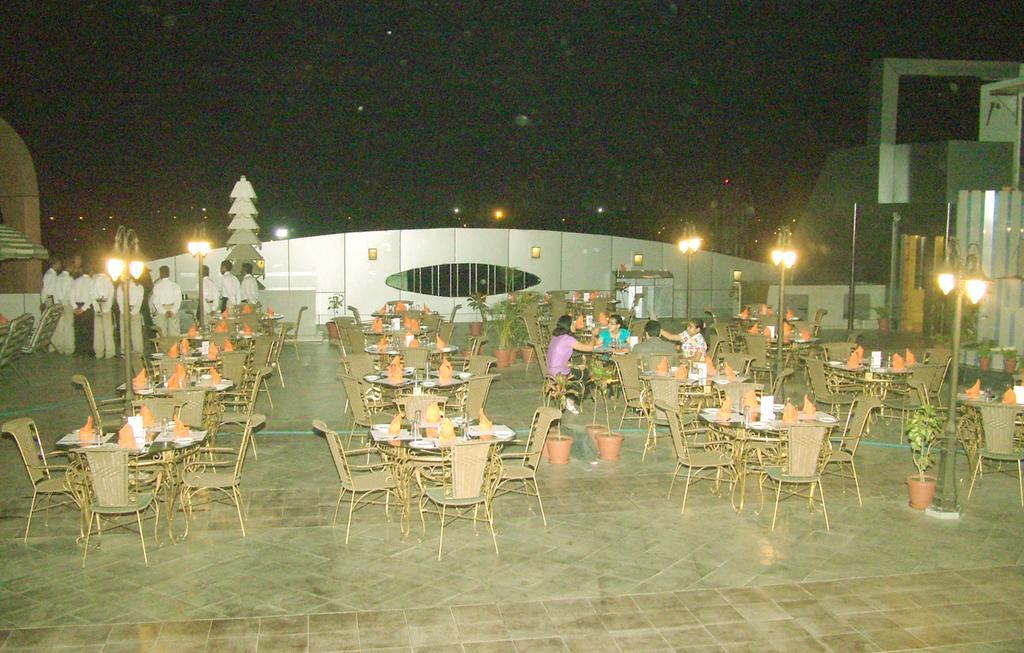 Hotel Grand Dhillon Bhilai Bagian luar foto